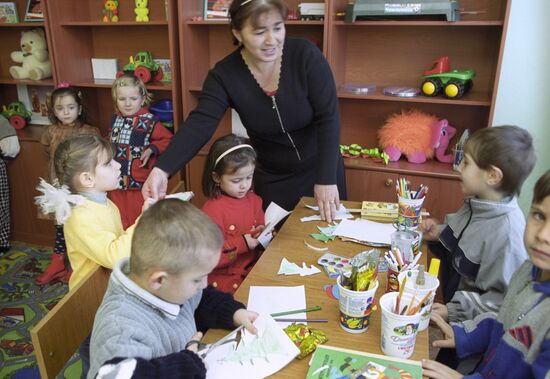 Pre-school class at the village of Komsomolskoye