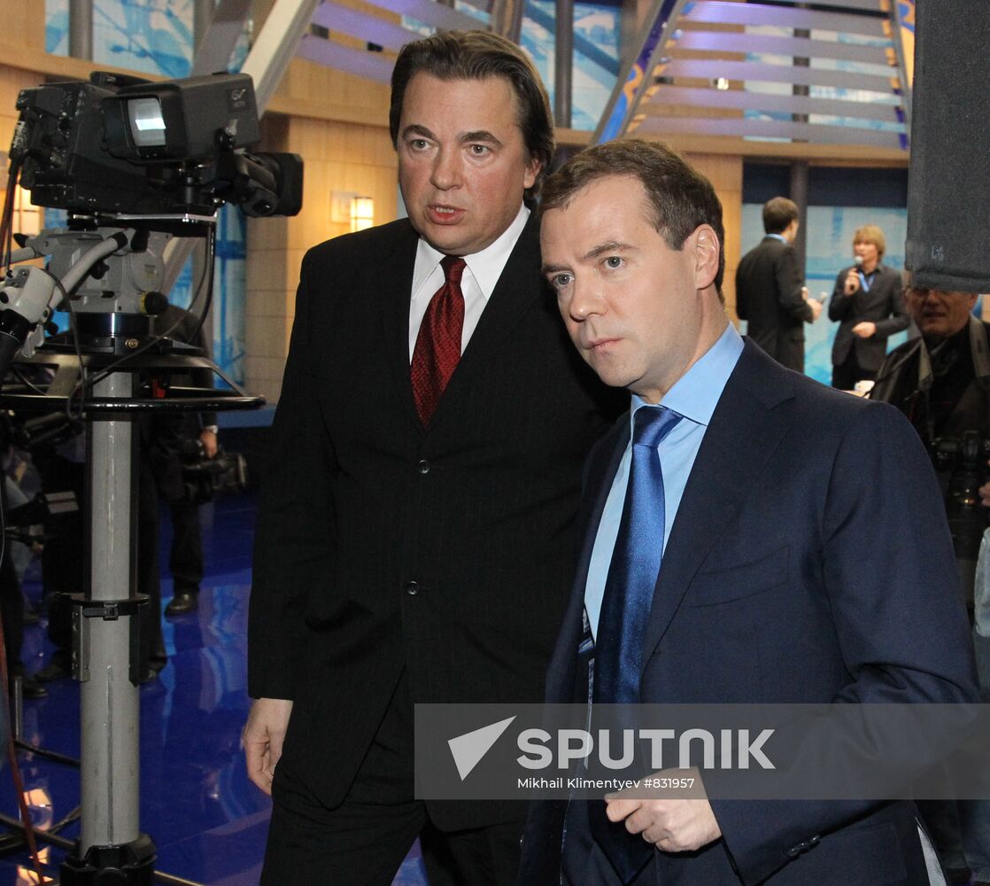 Dmitry Medvedev summed up year 2010 on television