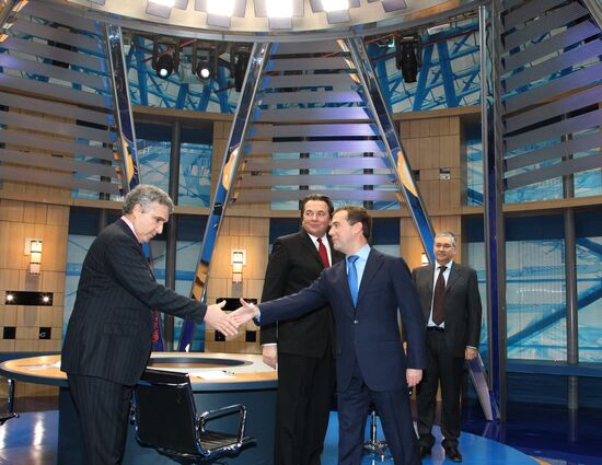Dmitry Medvedev summed up year 2010 on television
