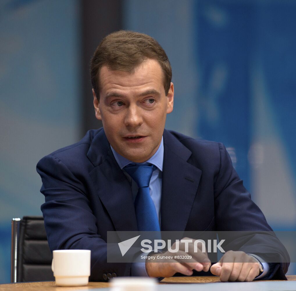 Dmitry Medvedev gives year-end live interview to top channels