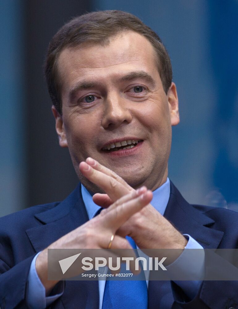 Dmitry Medvedev gives year-end live interview to top channels