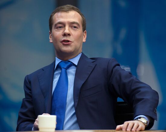 Dmitry Medvedev gives year-end live interview to top channels