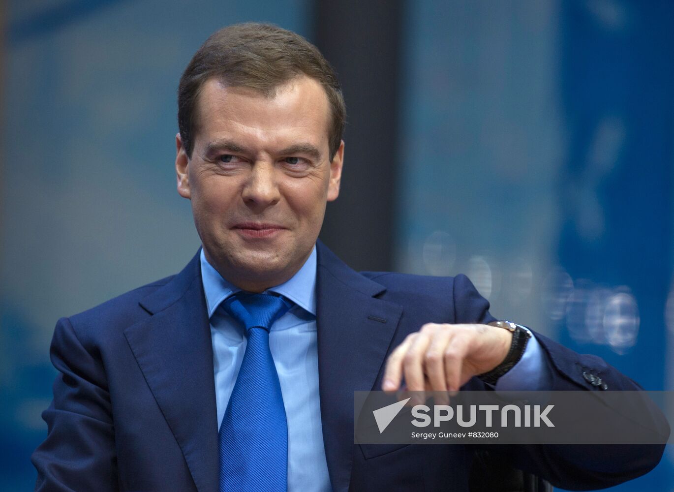 Dmitry Medvedev gives year-end live interview to top channels