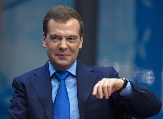 Dmitry Medvedev gives year-end live interview to top channels