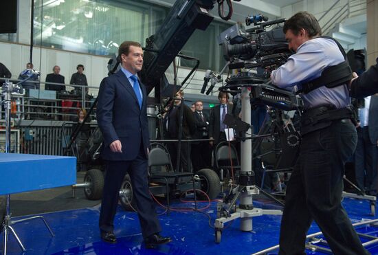Dmitry Medvedev gives year-end interview to top TV channels