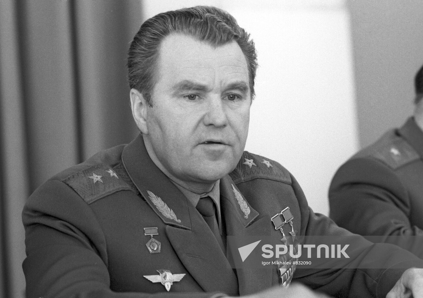 Lieutenant General of the aviation Vladimir Shatalov