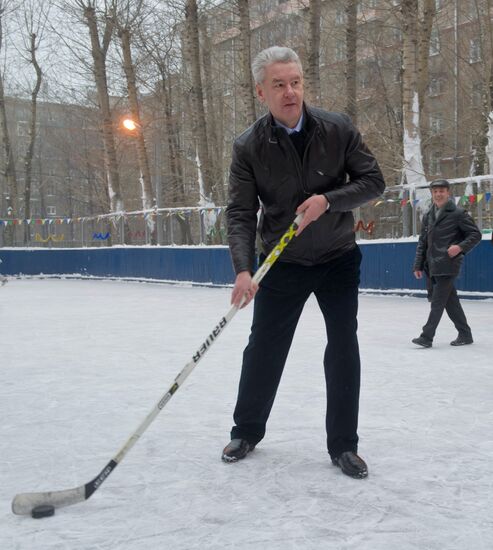 Moscow Mayor Sergei Sobyanin visits Komsomolsky Prospekt area