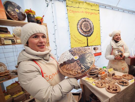 Seasons New Year fair held at Moscow Hermitage Garden