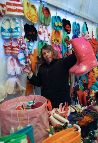 Seasons New Year fair held at Moscow Hermitage Garden