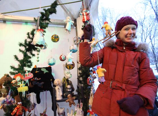 Seasons New Year fair held at Moscow Hermitage Garden