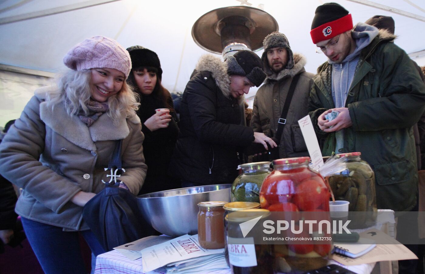 Seasons New Year fair held at Moscow Hermitage Garden