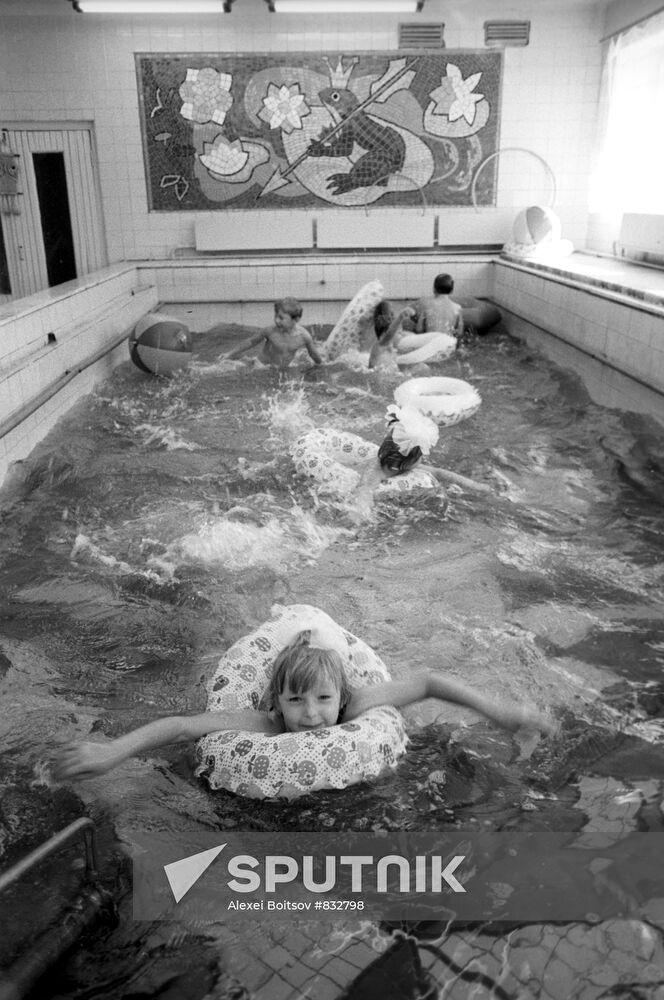 Kindergarten swimming pool
