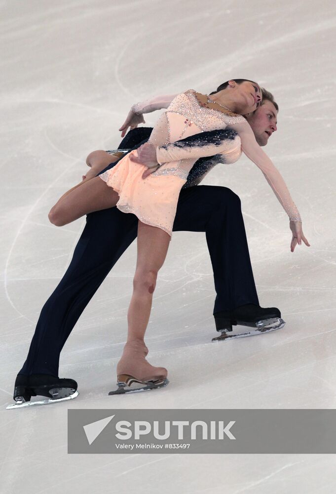 Vera Bazarova, Yuri Larionov