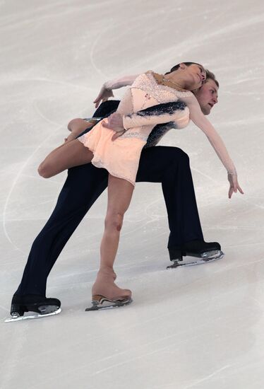 Vera Bazarova, Yuri Larionov
