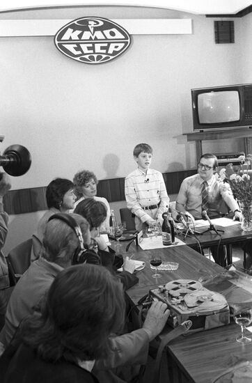 Press conference of Eamon Burke