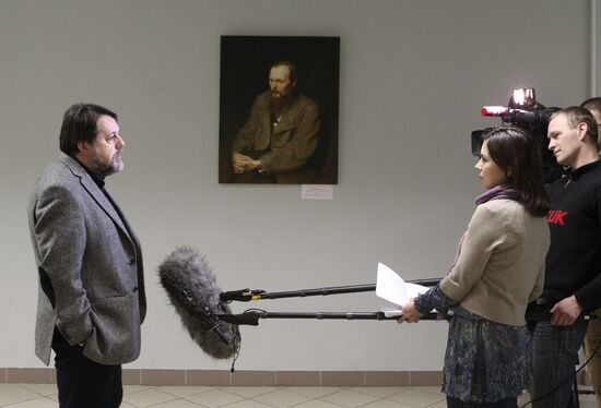 Cinema Union first members receive membership cards