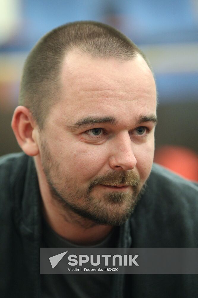 Cinema Union first members receive membership cards