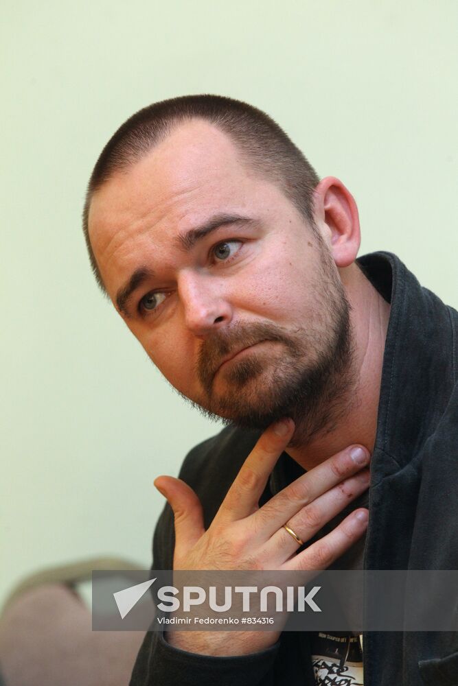 Cinema Union first members receive membership cards