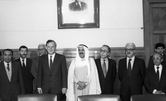 Nikolai Ryzhkov and delegation from League of Arab States