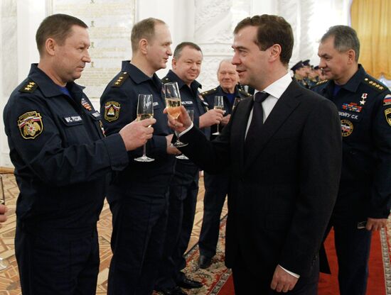 Ceremony to present Emergencies Ministry Banner at the Kremlin