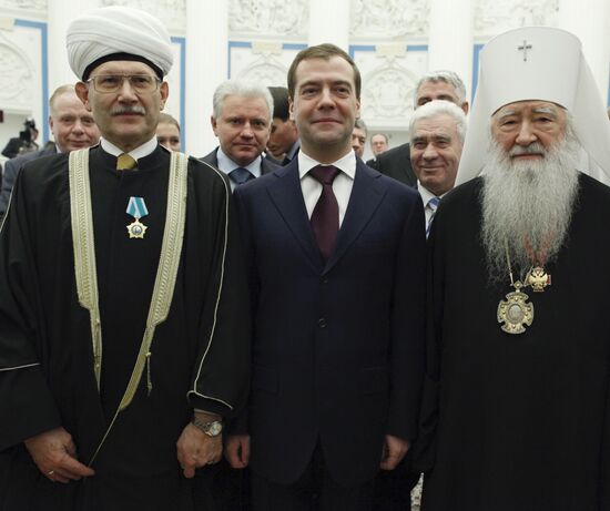 Dmitry Medvedev presents state awards in the Kremlin