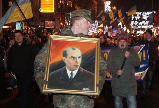 Torchlight procession to commemorate birth of Stepan Bandera