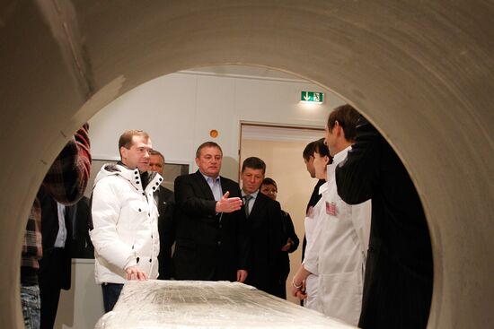 Dmitry Medvedev tours new hospital in Krasnaya Polyana