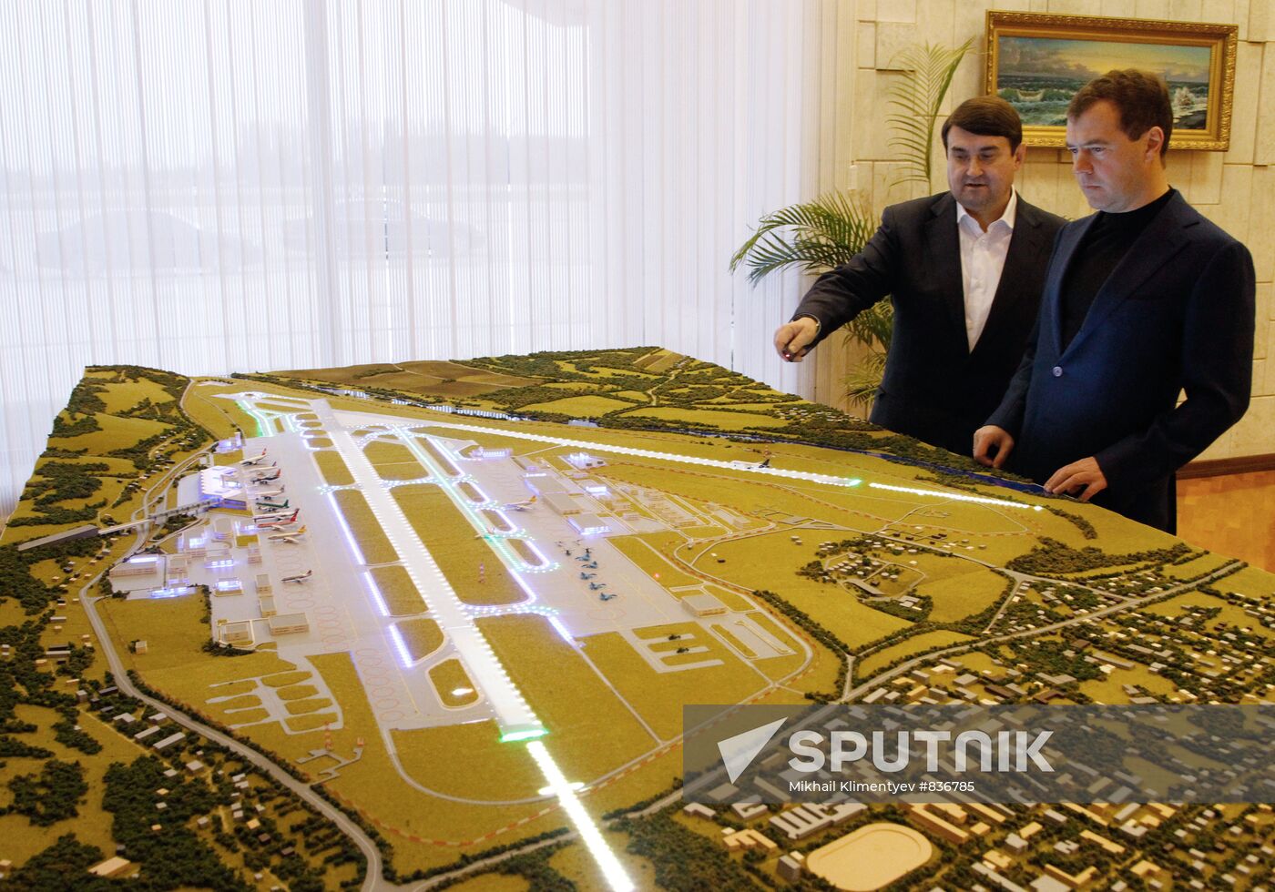 Dmitry Medvedev inspects runway at Adler airport