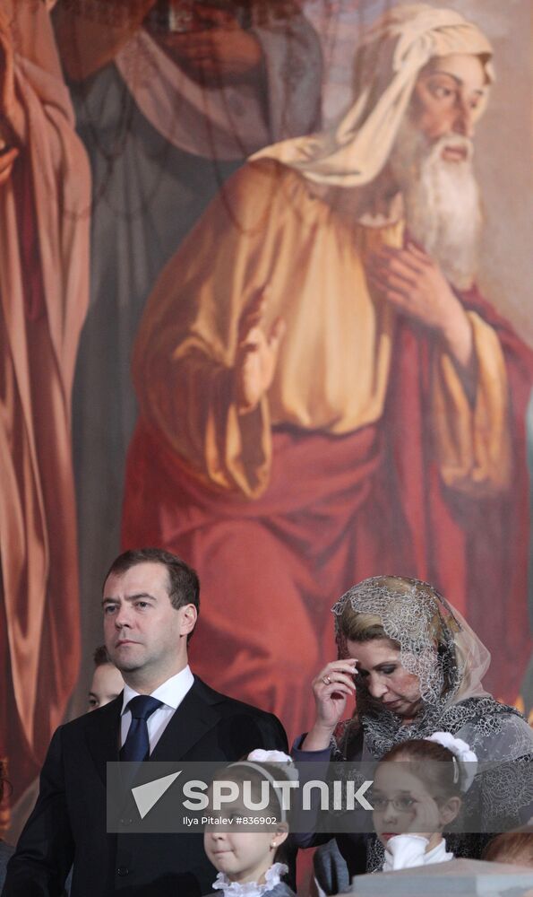 Dmitry Medvedev attends Christmas service in Moscow