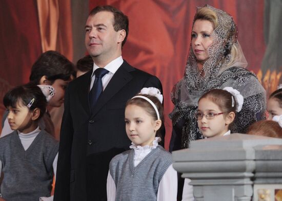 Dmitry Medvedev attends Christmas service in Moscow
