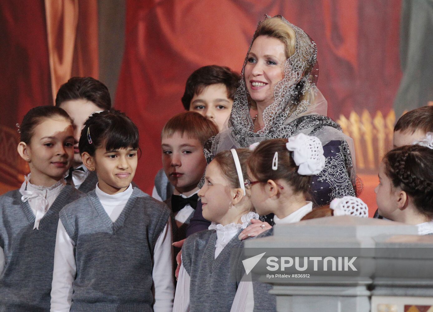 Dmitry Medvedev attends Christmas service in Moscow