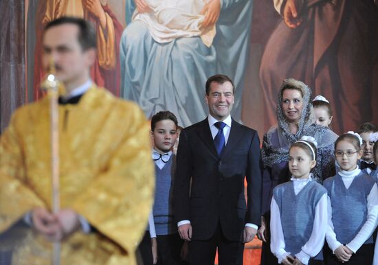 Dmitry Medvedev attends Christmas service in Moscow