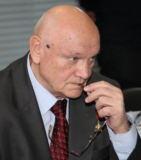 Vladimir Djanibekov