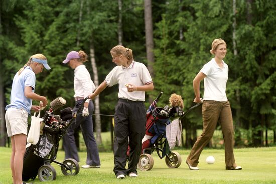 Golf players