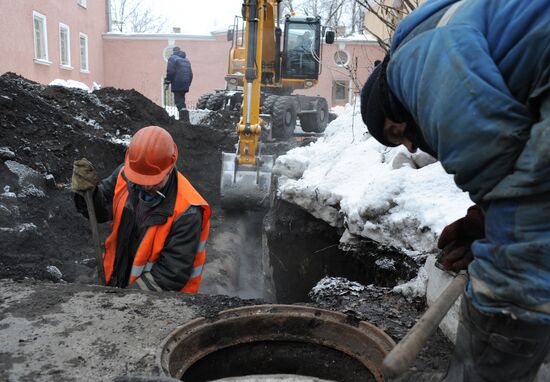 Pipe breaks at Kirovsky District of St. Petersburg