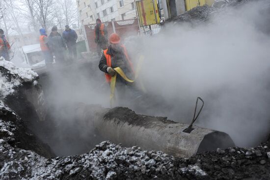 Pipe breaks at Kirovsky District of St. Petersburg