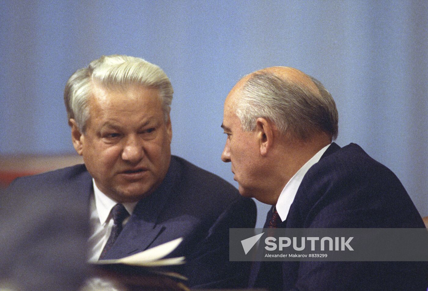Boris Yeltsin and Mikhail Gorbachev