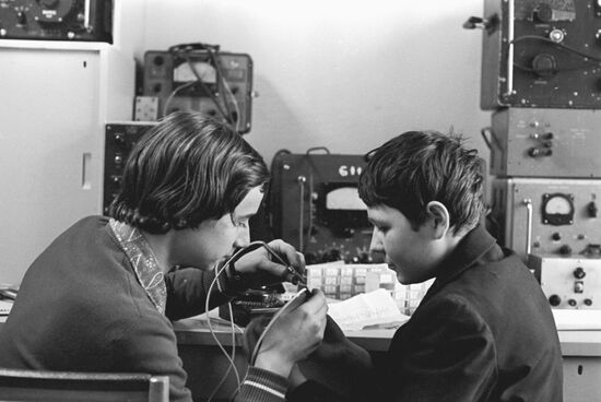 "I Want to Know Everything" Children's Club