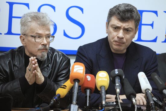 Boris Nemtsov and Eduard Limonov