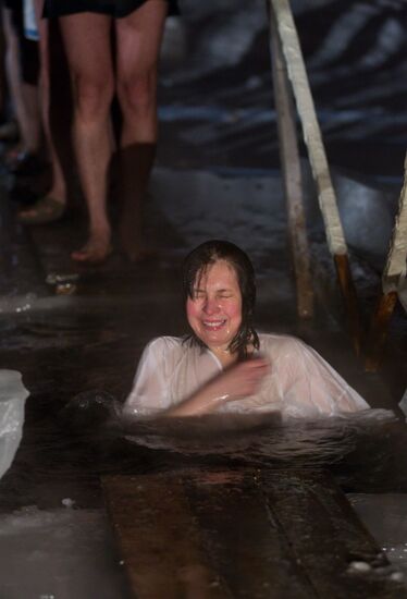 Epiphany bathing at Kolomenskoye