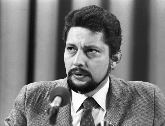 Nicaraguan revolutionary Bayardo Arce Castaño