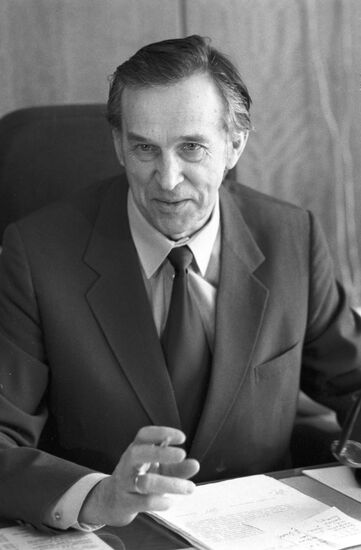 Secretary of CPSU Central Committee Valentin Falin