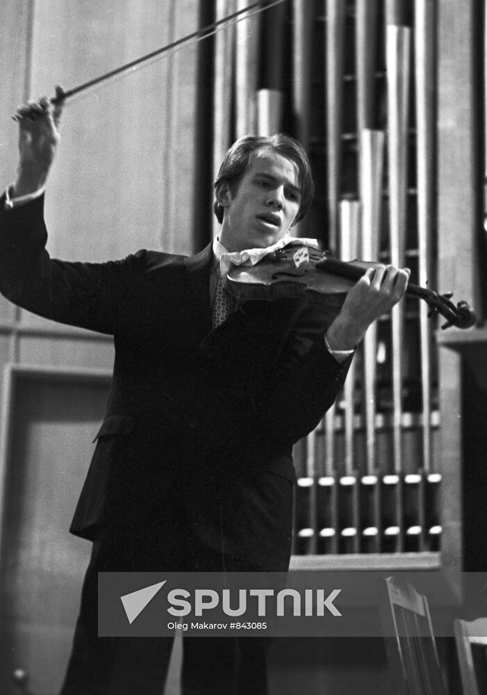 Gidon Kremer