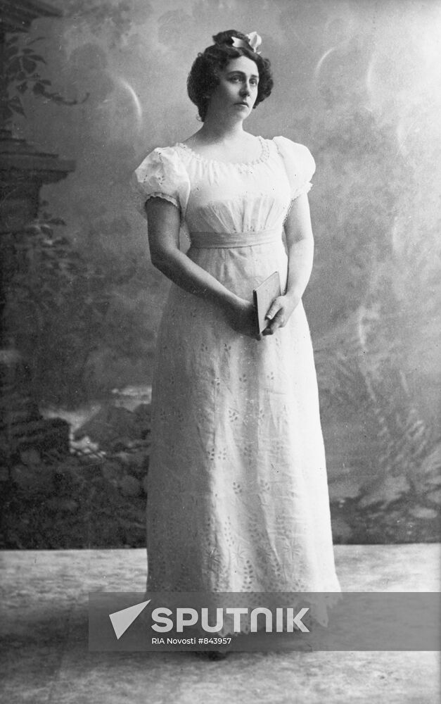 Singer Antonina Nezhdanova