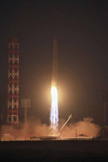 Launching Zenit-3M carrier rocket with Elektro-L satellite