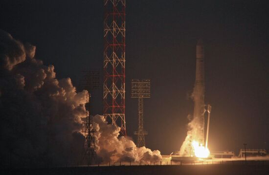 Launching Zenit-3M carrier rocket with Elektro-L satellite