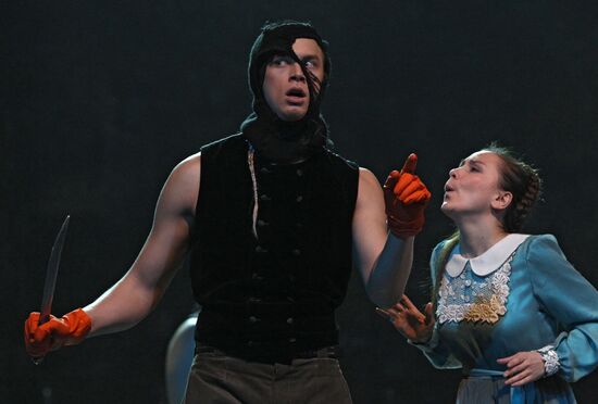 Alexander Soldatkin and Mariya Berdinskikh