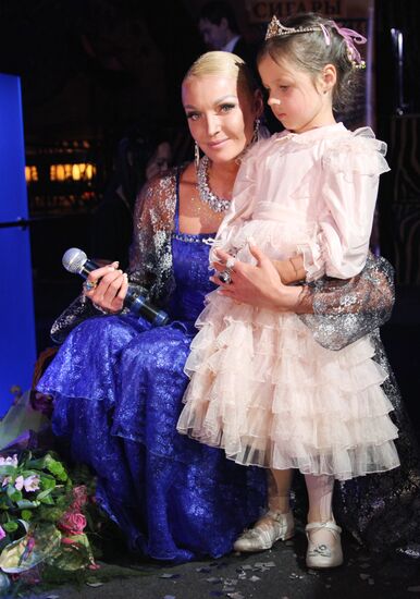 Anastasiya Volochkova and her daughter, Ariadna