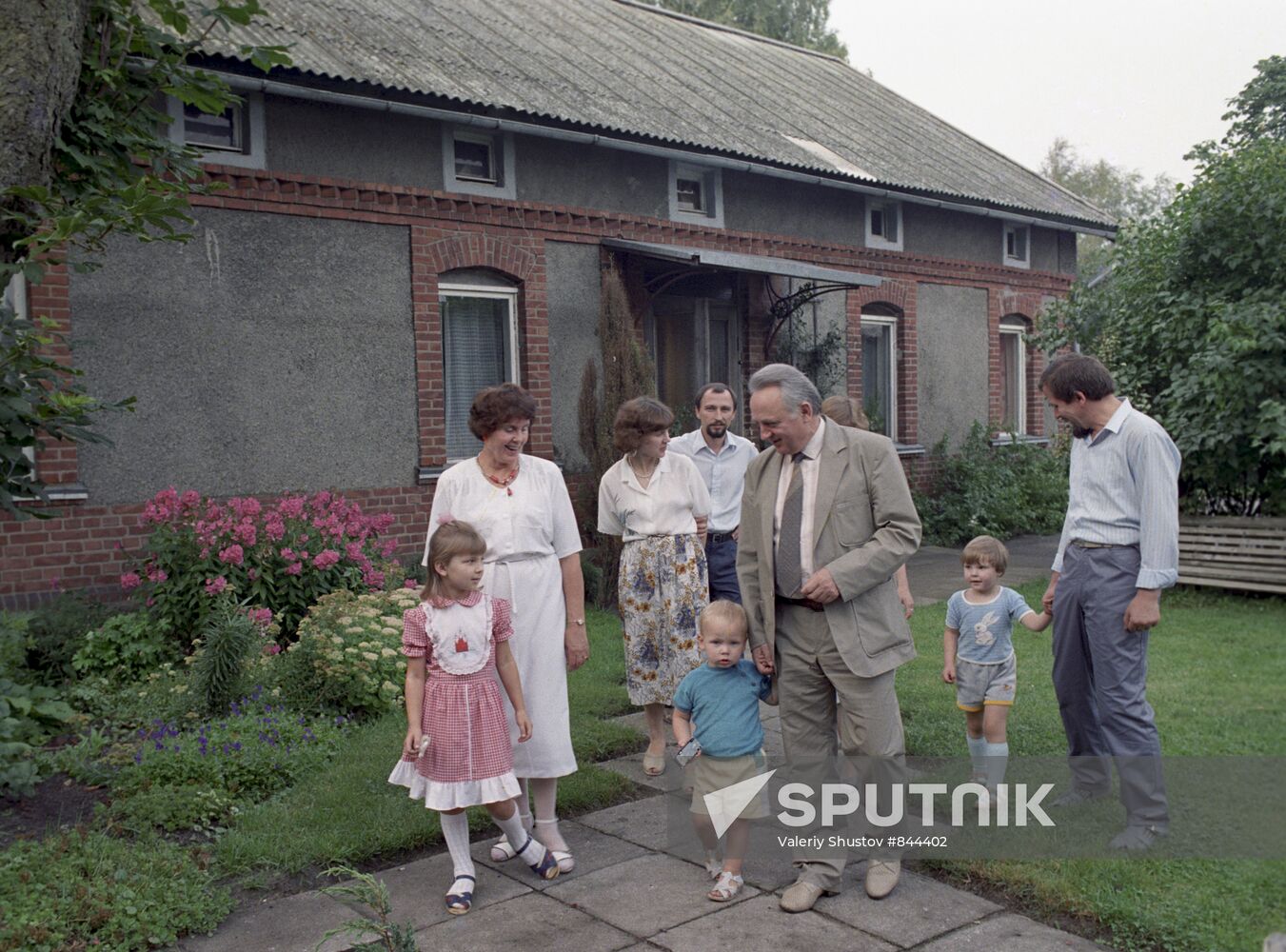 Family of state farm manager