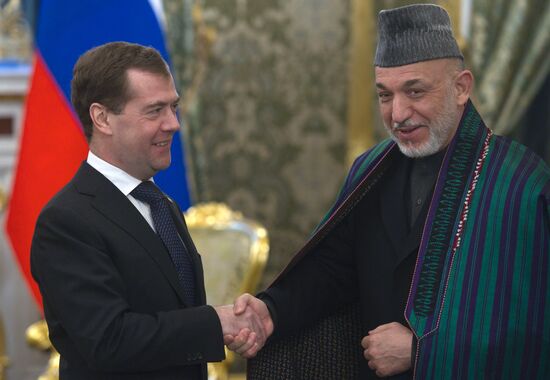Dmitry Medvedev, Hamid Karzai hold talks